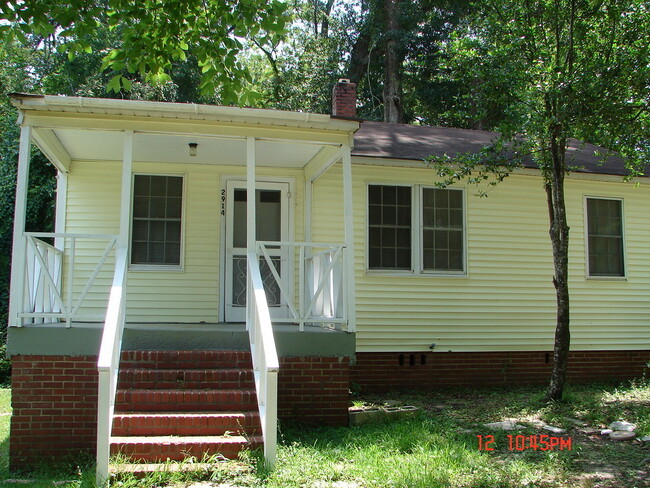 Cute 3 bedroom home downtown Marianna - Cute 3 bedroom home downtown Marianna