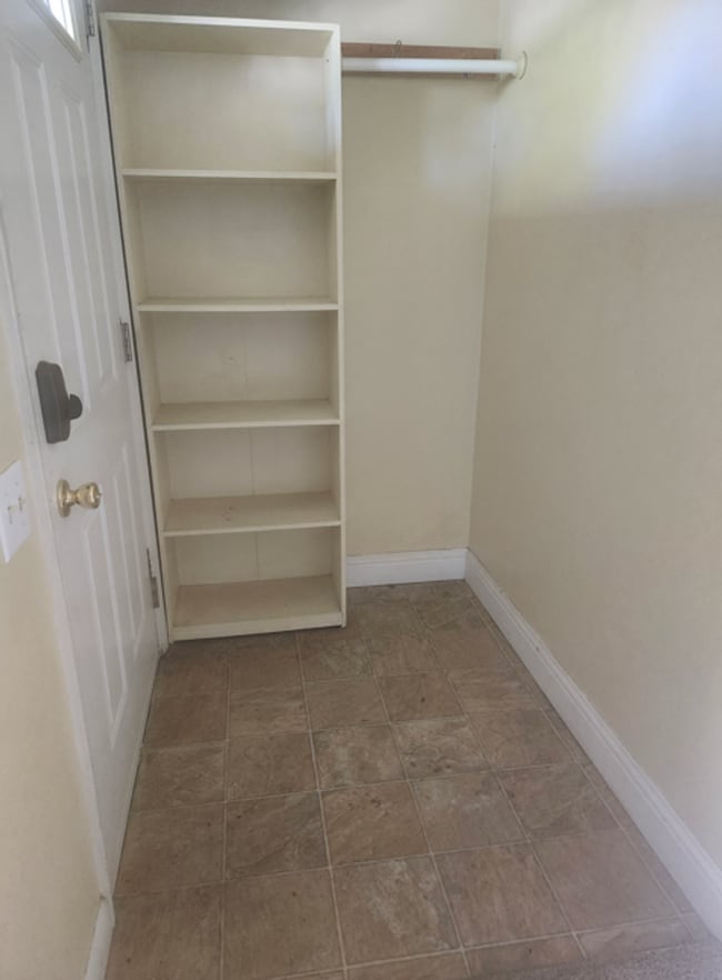 Photo - 820 Montana Ave Unit Lower