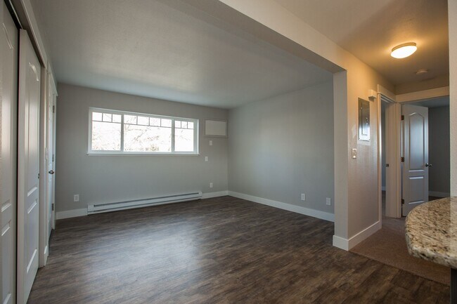 Photo - 2628 Redwing Rd Unit 2628 Redwing Rd. 8