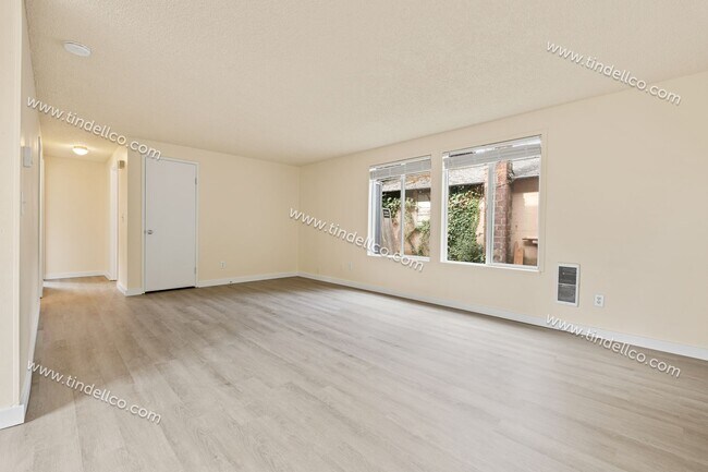 Photo - 237-05 Unidad 2