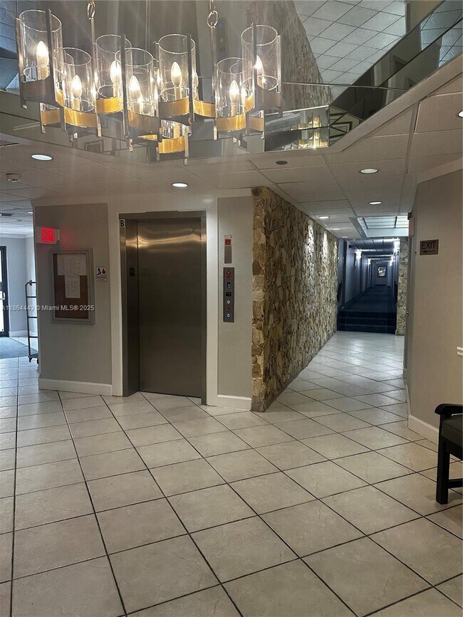 Photo - 1000 St Charles Pl Unit 413