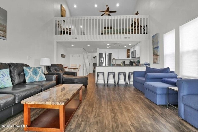 Photo - 918 N New River Dr Unit 738