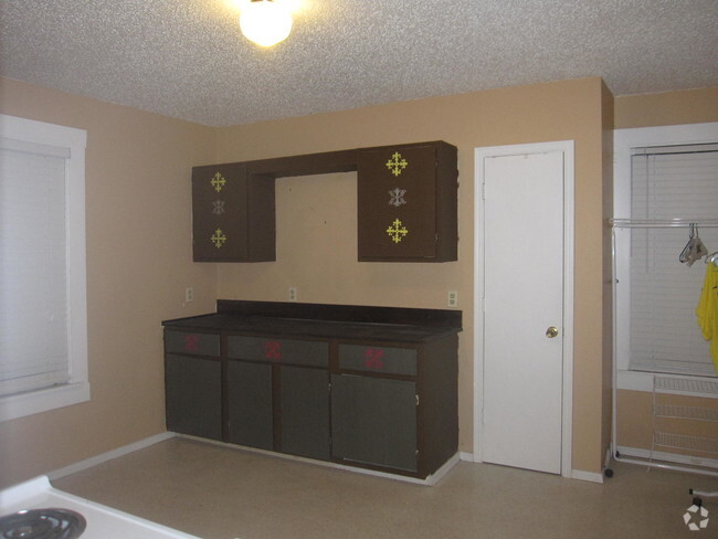 Building Photo - 710 Chautauqua Ave Unit 710-08 Rental