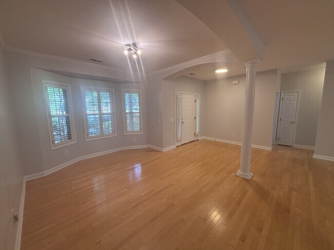 90 Pine Vista Dr