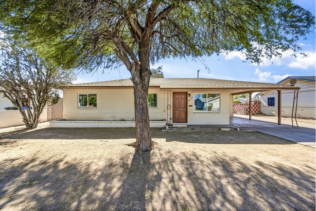 Building Photo - 6532 N 19th Dr