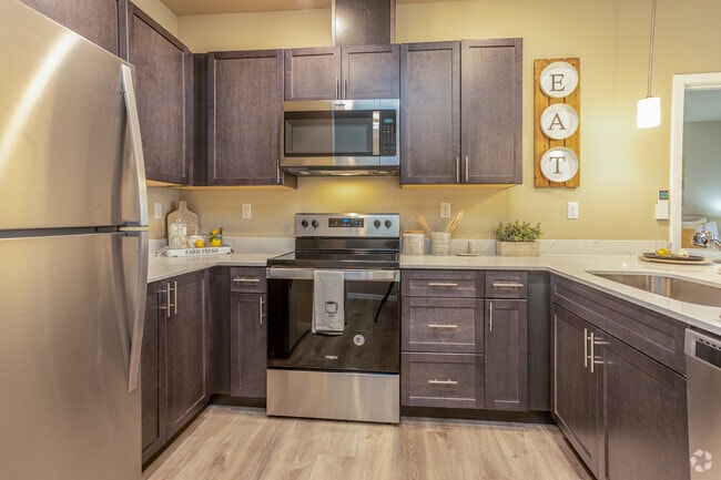 2BR, 2BA - 1279SF
