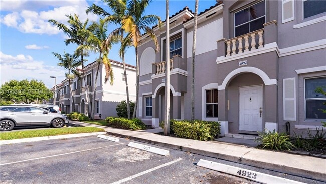 Photo - 4921 SW 140th Terrace