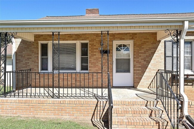 Photo - 411 Elizabeth Ave