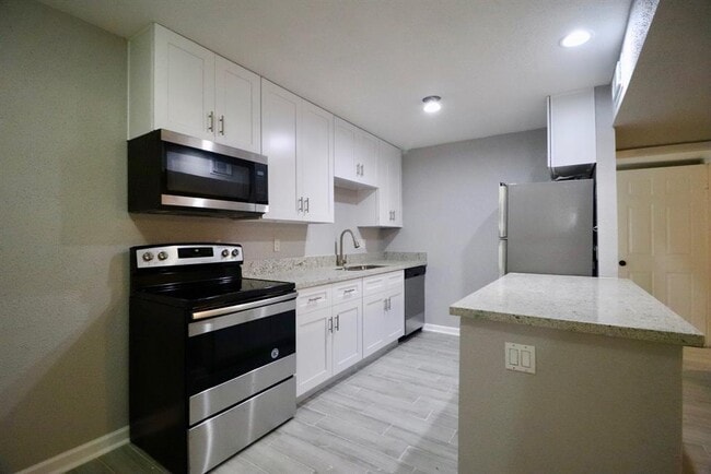 Photo - 5929 Queensloch Dr Condo Unit 235
