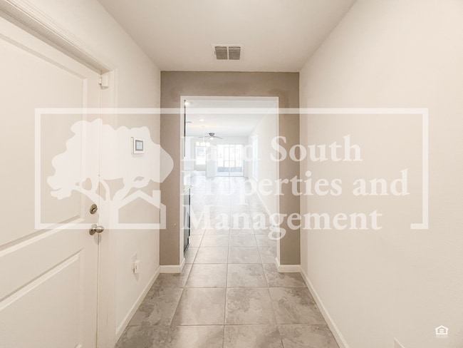 Photo - 4811 Rigging St