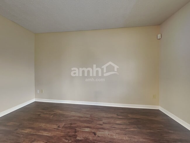 Photo - 7 E Pine Ridge Dr