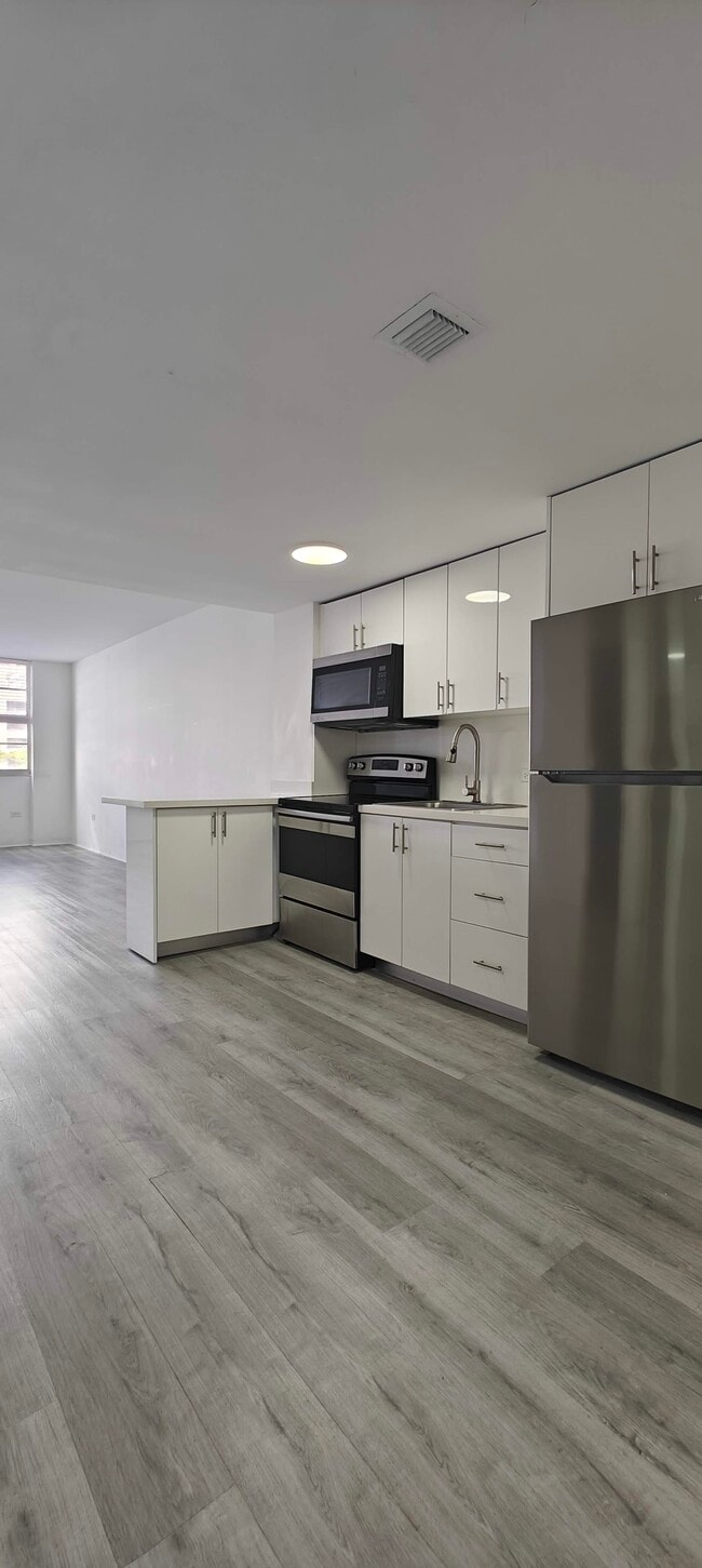 Photo - 801 Brickell Bay Dr