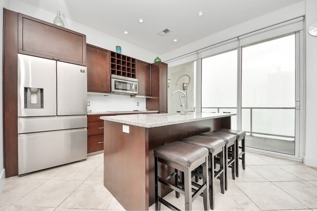 Photo - 10327 Termini-San Luis Pass Rd Unit 617