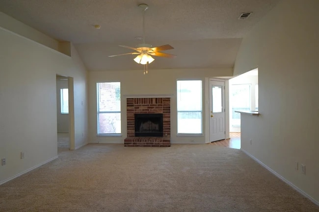 Photo - 137 Magnolia Ln
