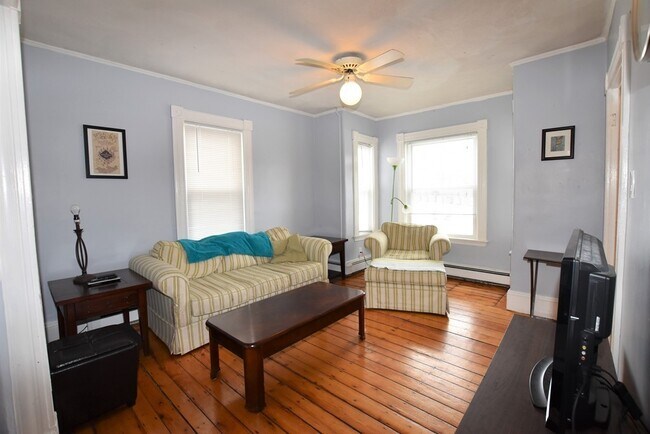 Photo - 111 Holt St