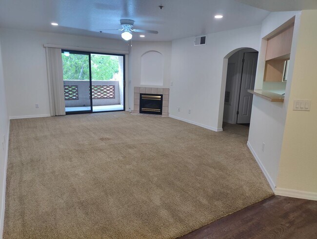 5104 N 32nd St Unit 214