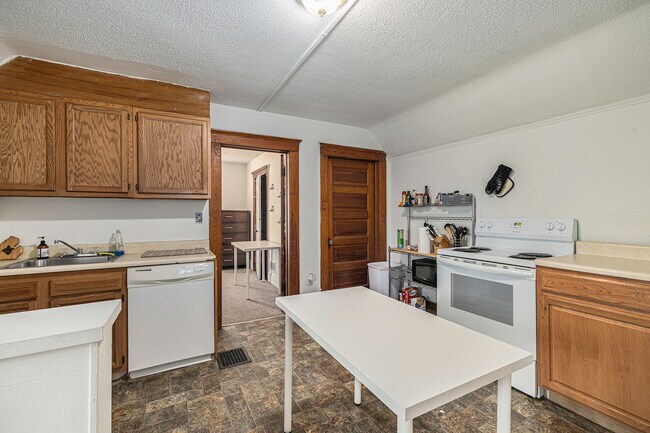 Photo - 1015 Packard St Unit 2