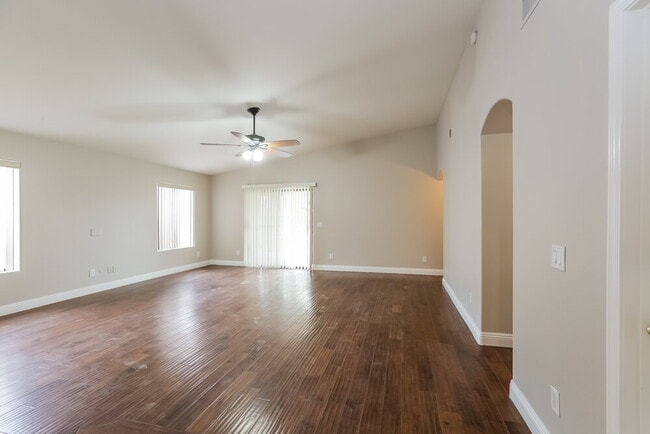 Photo - 17811 N 41st Pl