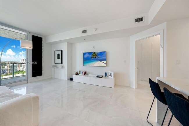 Photo - 315 NE 3rd Ave Unit 1909