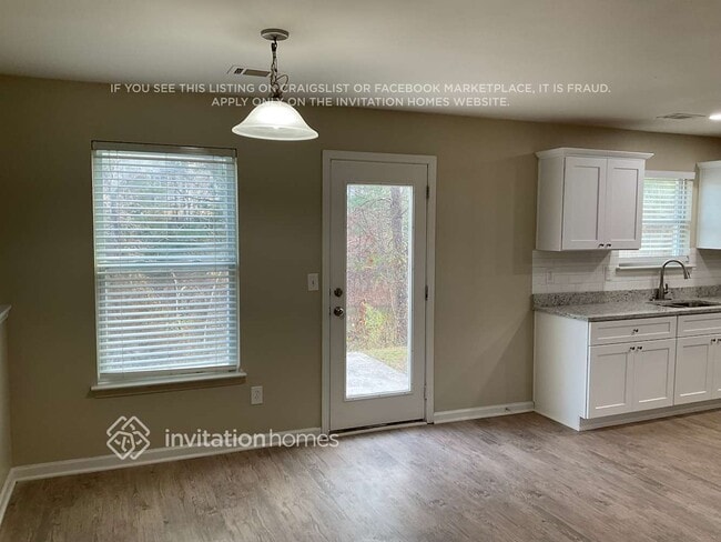 Photo - 4424 Michael Jay St