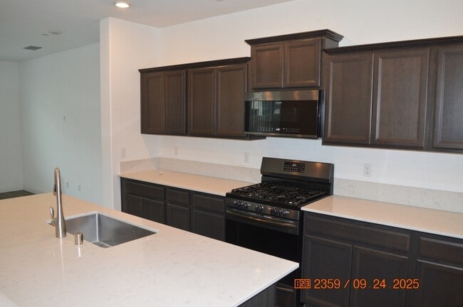 Photo - 2411 Urdaneta Way
