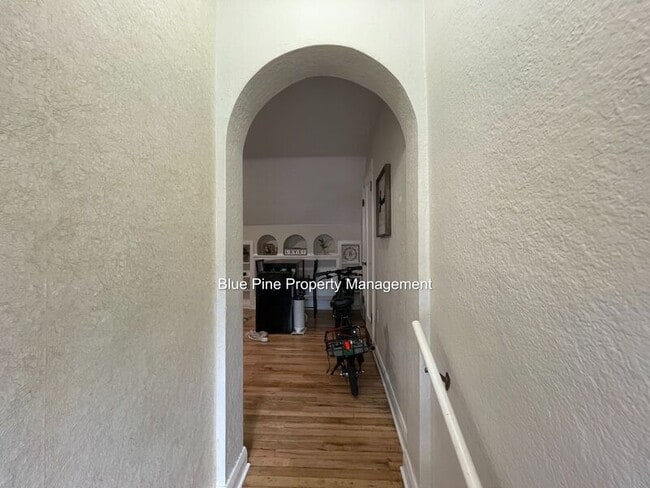 Photo - 1249 S Emerson Ave Unidad 7