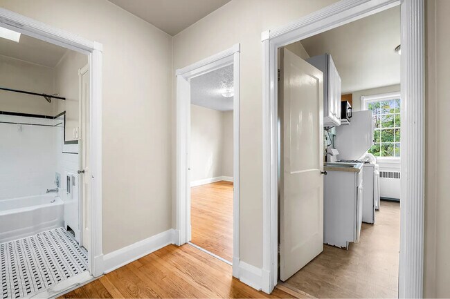 Photo - 205 Westowne Rd