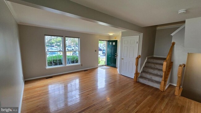 7044 ROGUE Ln