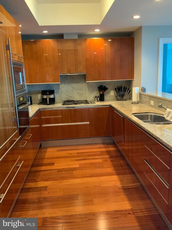 Photo - 1881 N Nash St Apartamento Unidad 1806