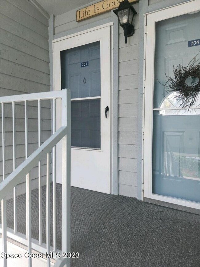 Building Photo - 7200 US-1 Unit 203b