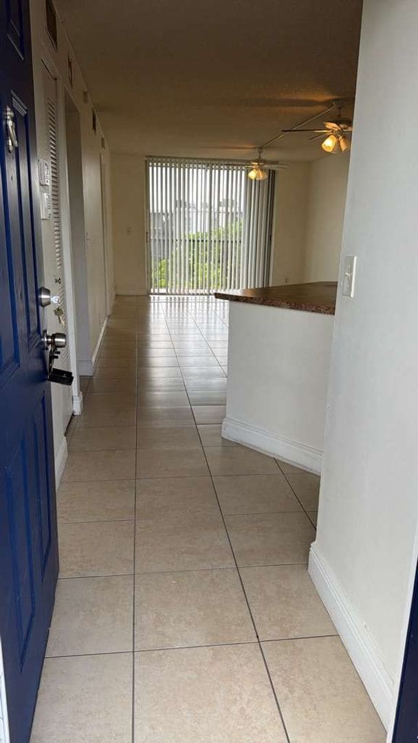 Photo - Spacious 2-bedroom apartment for rent in Miramar, FL.