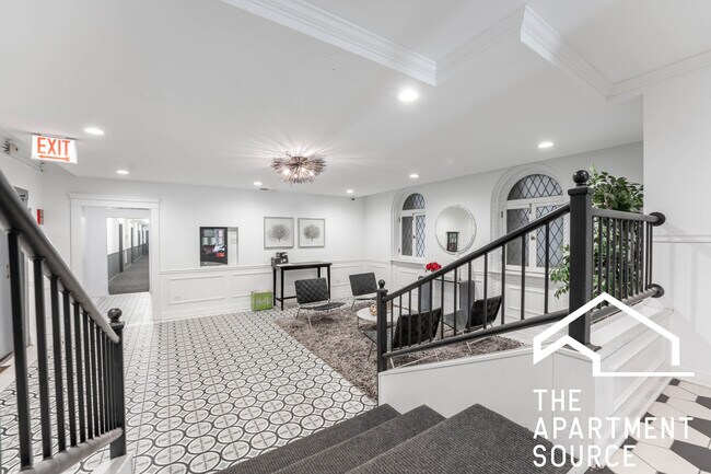 Photo - 940 W Winona St Unidad 509