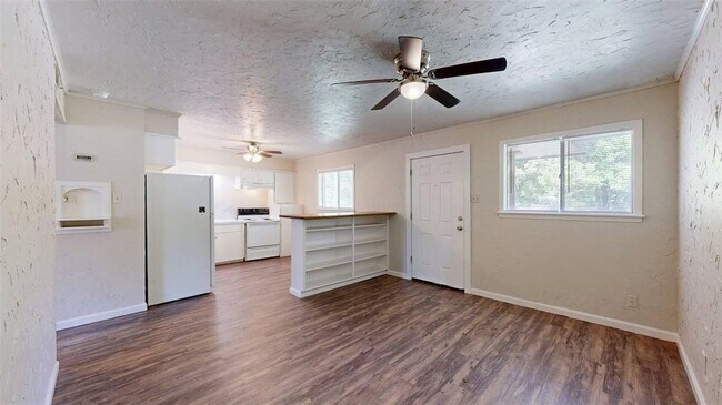 Photo - 16567 Farm to Market Rd 2154 Unidad 9