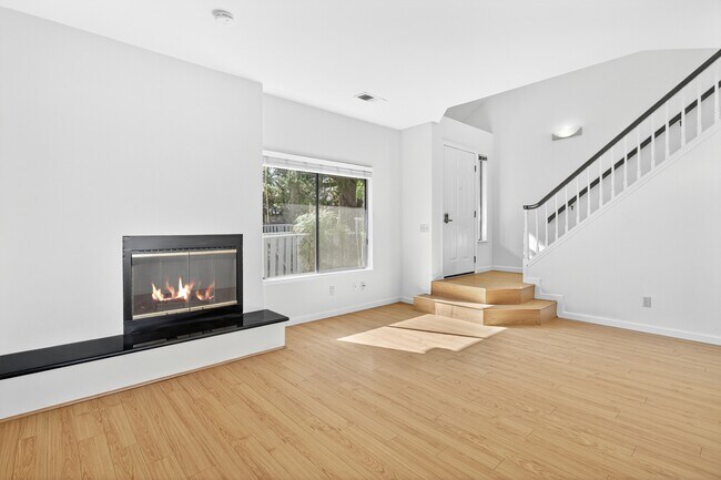 Photo - 466 Mountain Laurel Ct