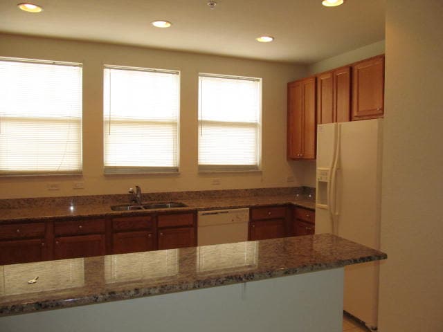 810 Marina Del Ray Ln