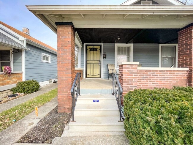 Photo - 867-867 N Linwood Ave Unit 867 N Linwood Ave