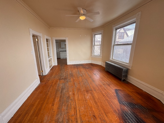 Photo - 2112 W Greenfield Ave