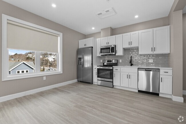 Building Photo - 6 Washington Sq Unit #503 Rental