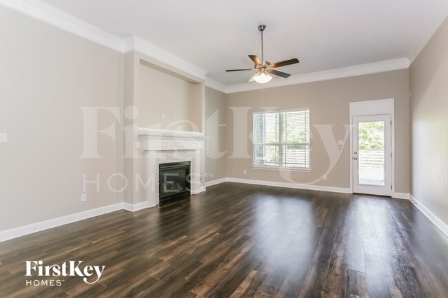 Photo - 9923 Oaklawn Dr