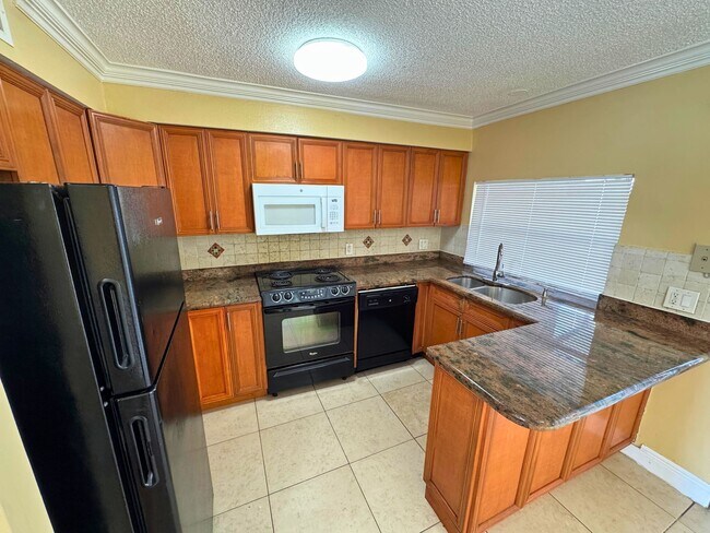 Photo - 4415 Treehouse Ln