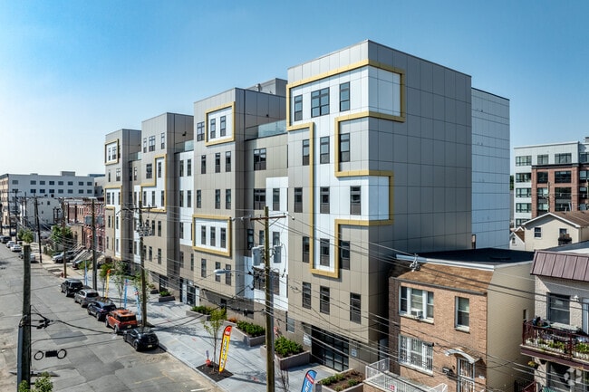 Building Photo - Tetris Rental