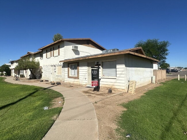 Photo - 7109 W Wolf St