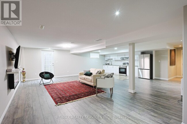 Photo - 49 Woodhatch Crescent