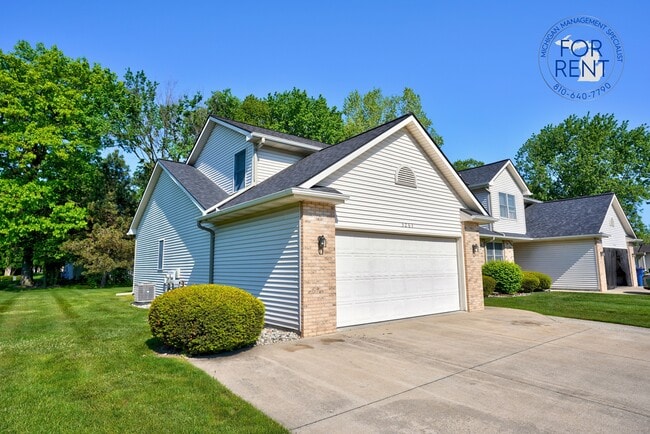 Photo - 3263 Silverwood Dr