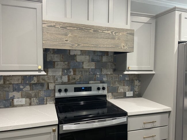 Photo - 7300 20th St