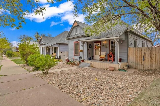 Photo - 414 College Ave