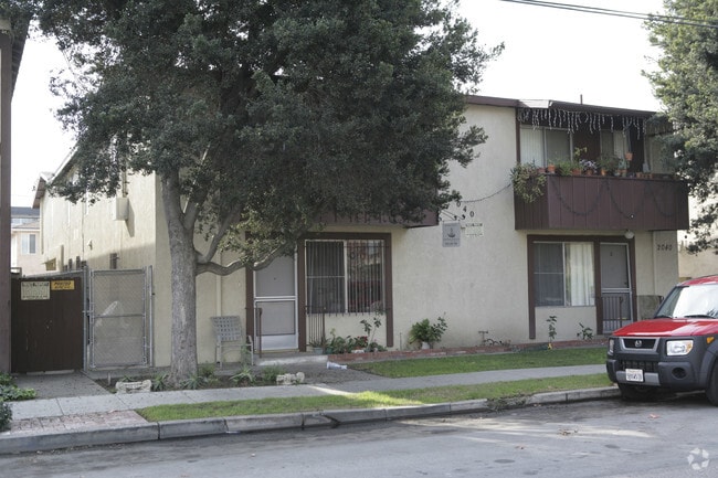 2040 E. Florida St.