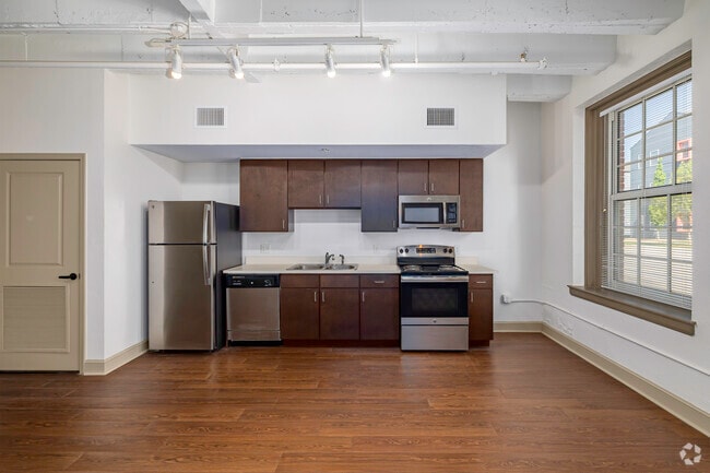 Studio - 573SF - Kitchen