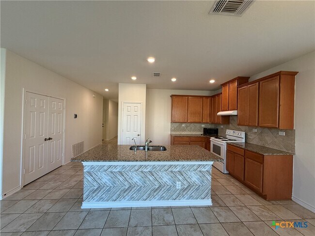 Photo - 2007 Stepping Stone