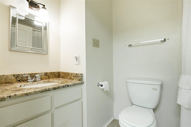 Building Photo - Convenience Plus Rental